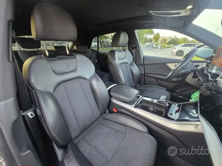 Audi Q8 2023 photo 5