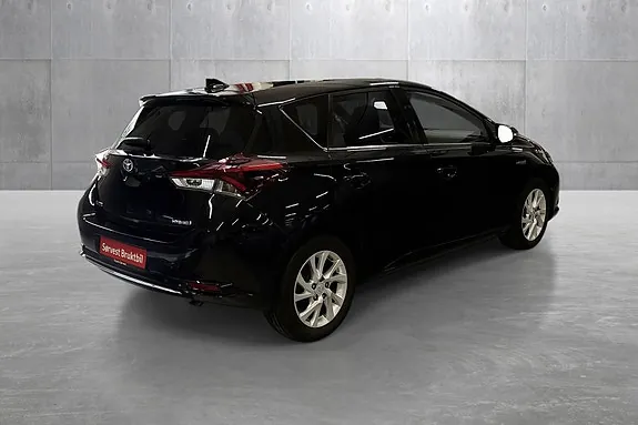 Toyota Auris 2019 photo 5