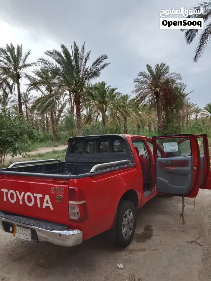 Toyota Hilux 2010 photo 4