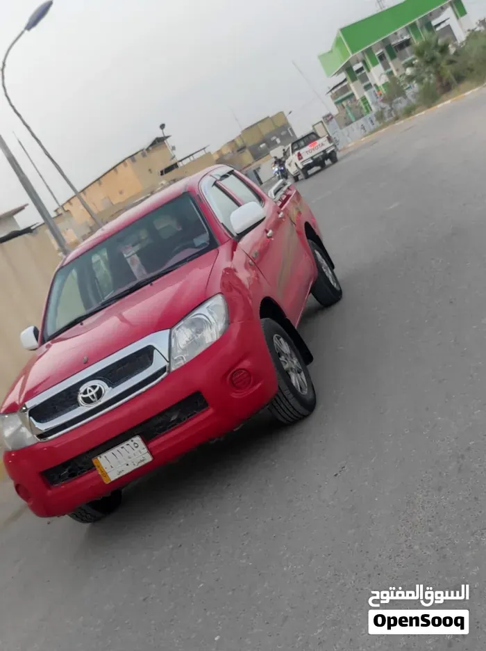 Toyota Hilux 2010 photo 2