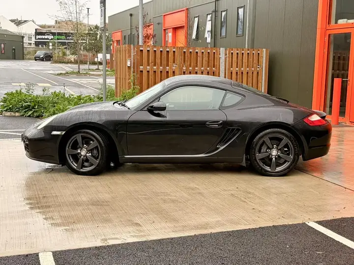 Porsche Cayman 2009 photo 2