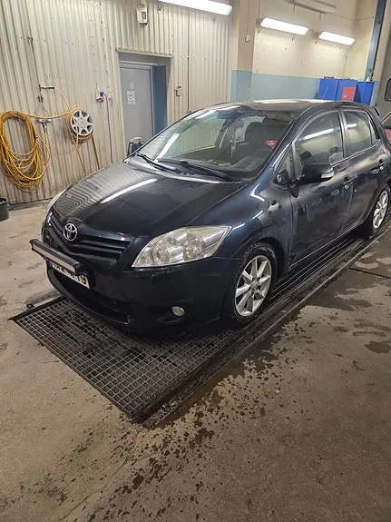 Toyota Auris 2012 photo 4