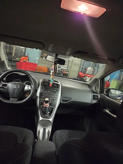 Toyota Auris 2012 photo 5