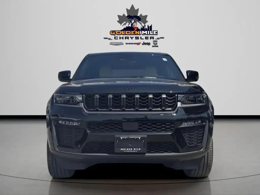Jeep Grand Cherokee 2026 photo 3