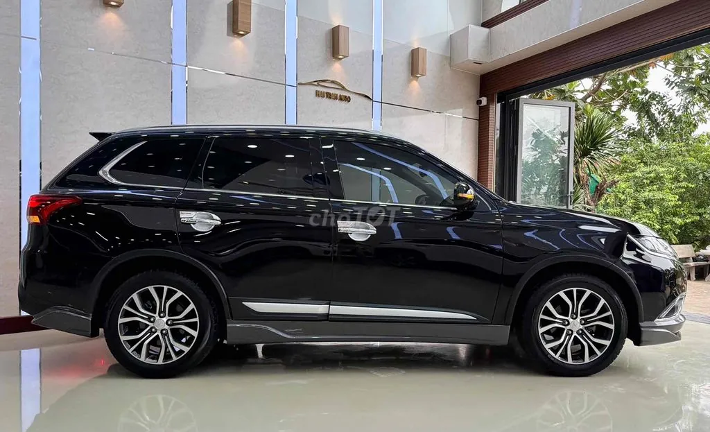 Mitsubishi Outlander 2018 photo 3