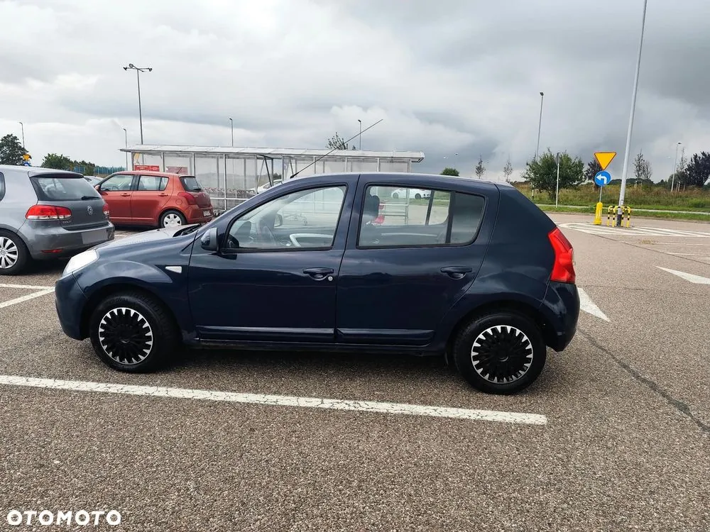 Dacia Sandero 2012 photo 2
