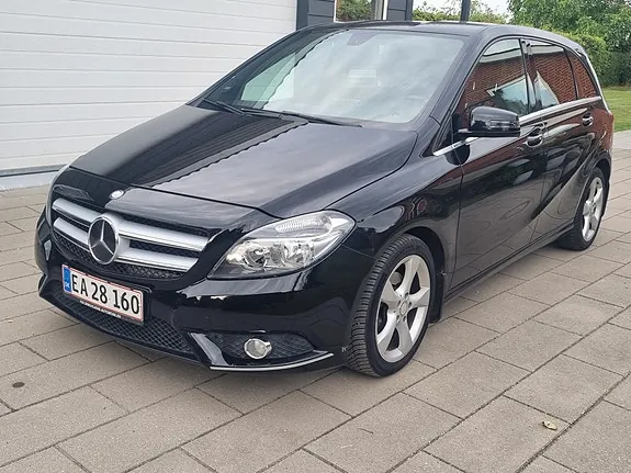 Mercedes-Benz B200 2014 photo 2