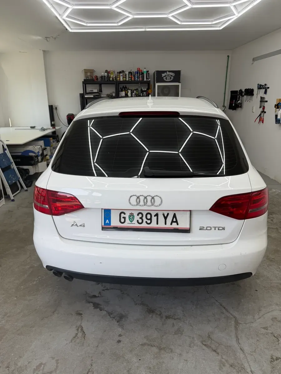 Audi A4 2009 photo 3