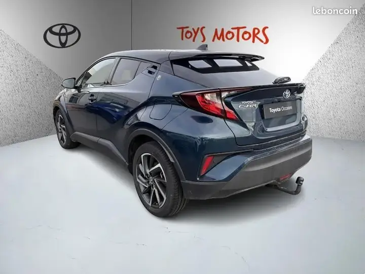 Toyota C-Hr 2023 photo 3