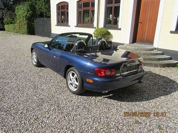 Mazda Mx-5 2001 photo 2