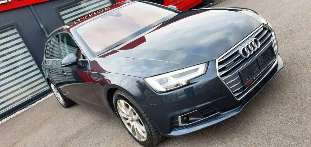 Audi A4 2018 photo 2