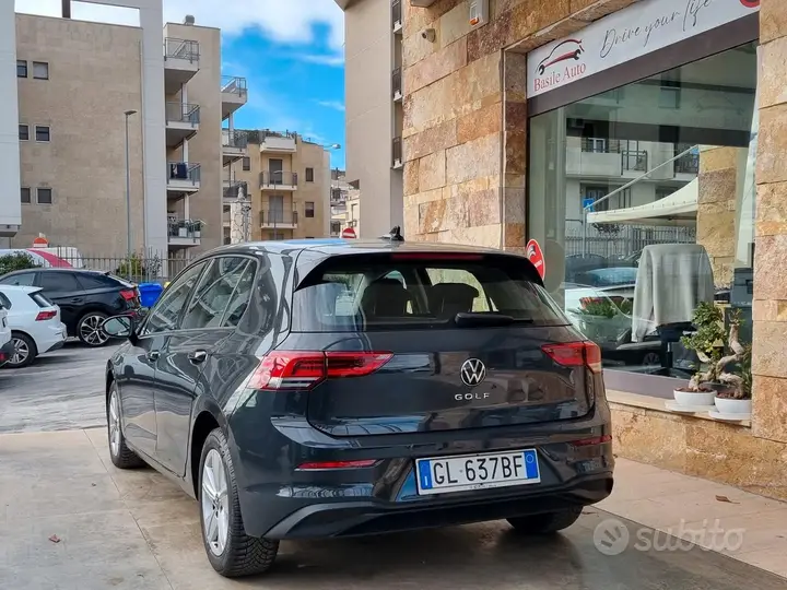 Volkswagen Golf 2022 photo 3