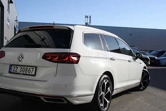 Volkswagen Passat 2020 photo 5