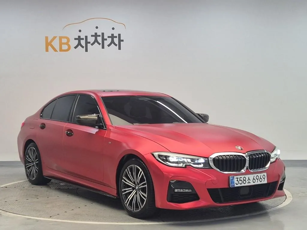 BMW 3 Series 2021 photo 4