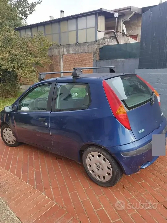Fiat Punto 2002 photo 2