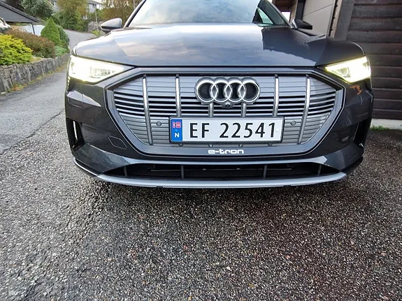Audi E-Tron 2023 photo 4