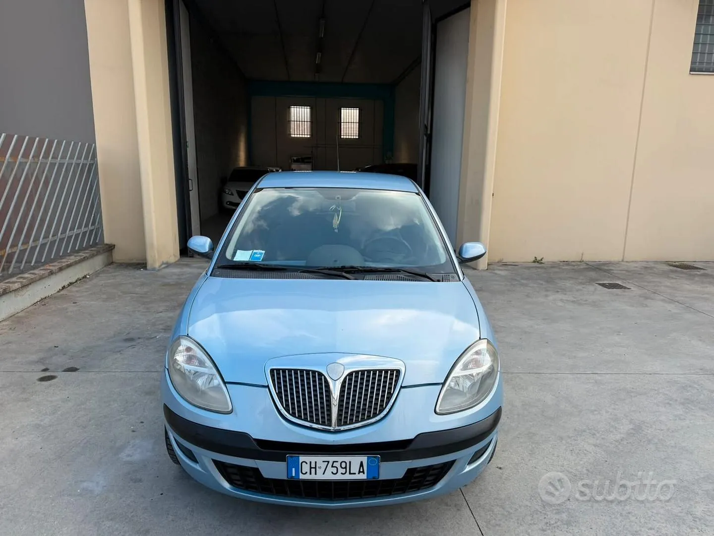 Lancia Ypsilon 2005 photo 2