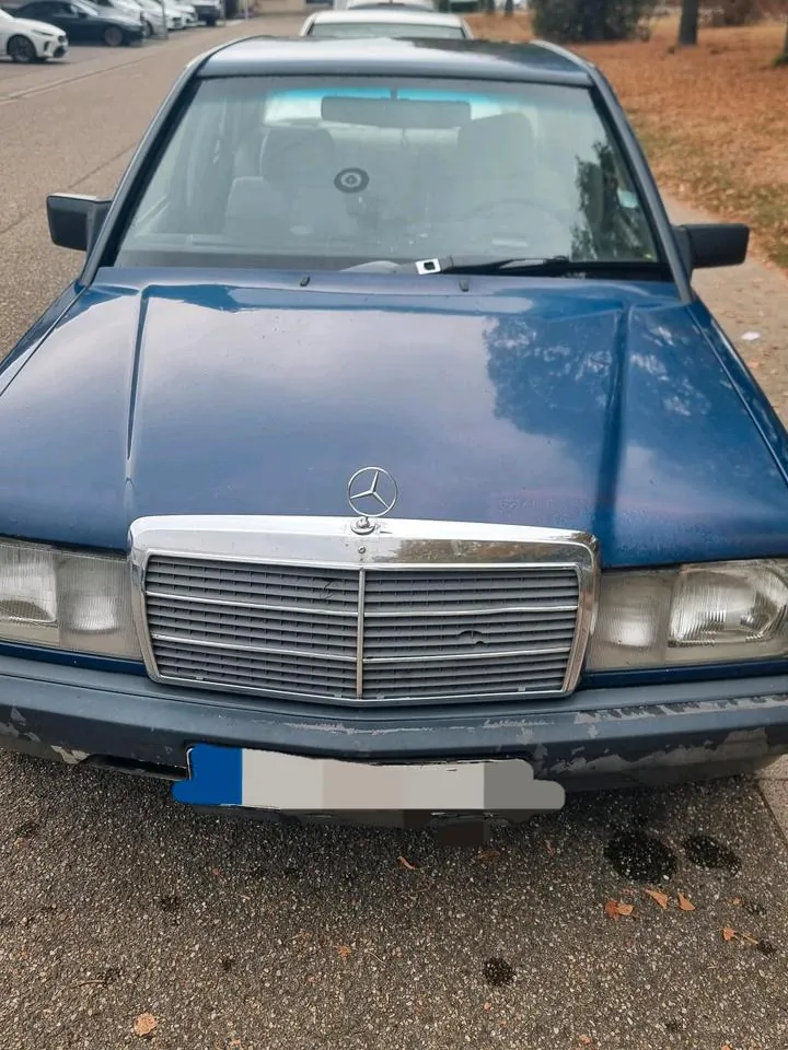 Mercedes-Benz 190D