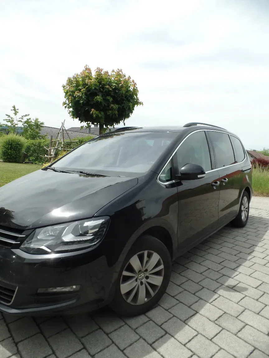 Volkswagen Sharan 2017 photo 2