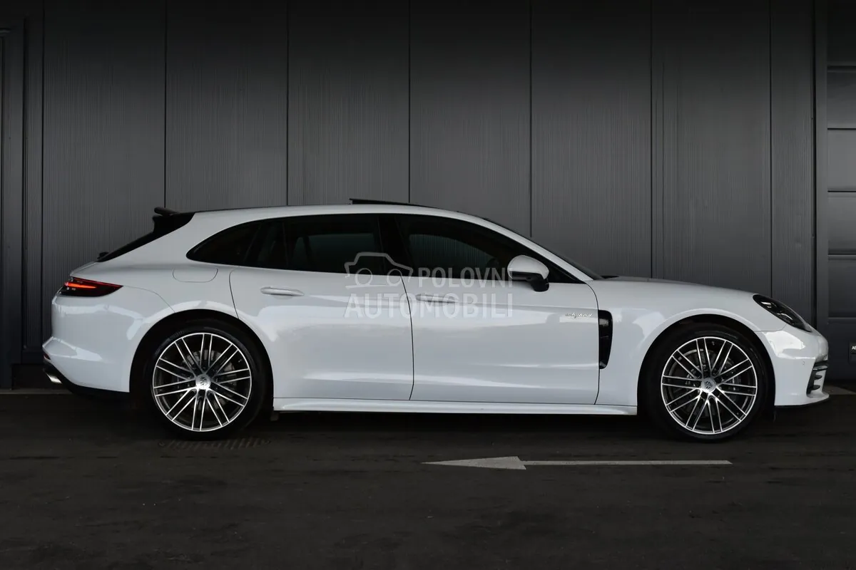 Porsche Panamera 2018 photo 3