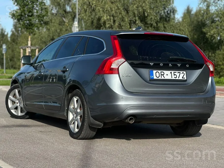 Volvo V60 2016 photo 4
