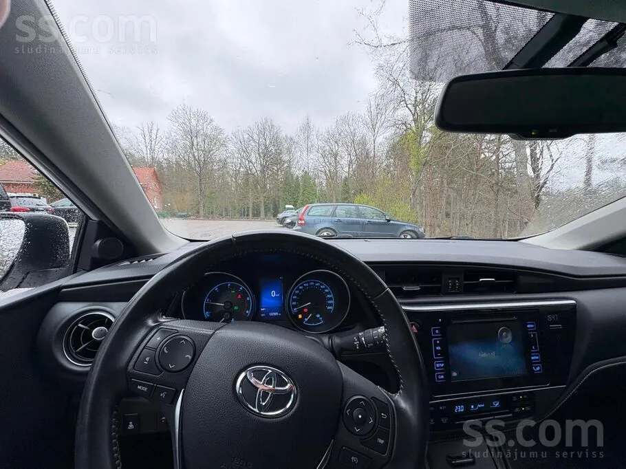 Toyota Auris 2016 photo 4