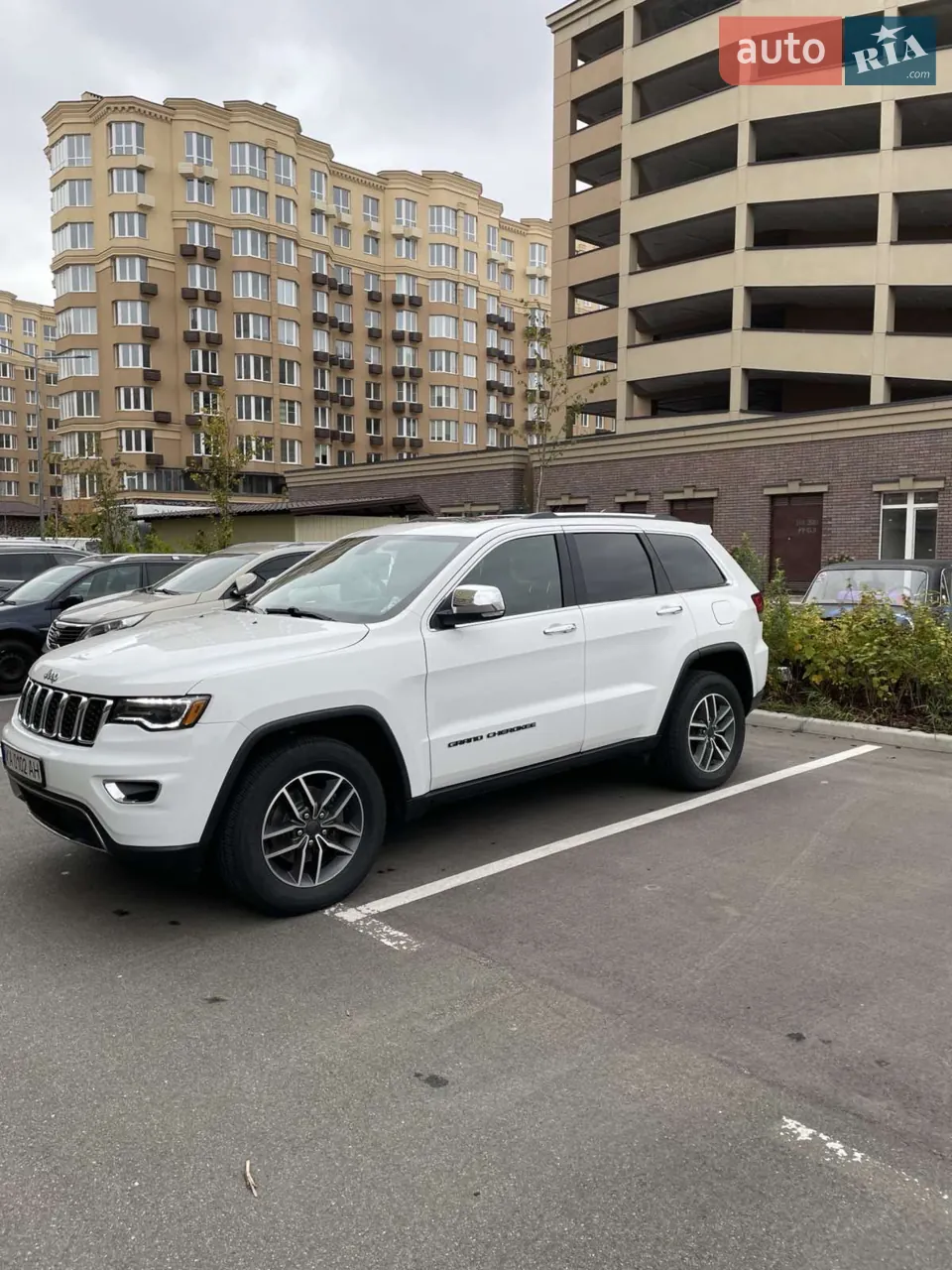 Jeep Grand Cherokee 2020 photo 3