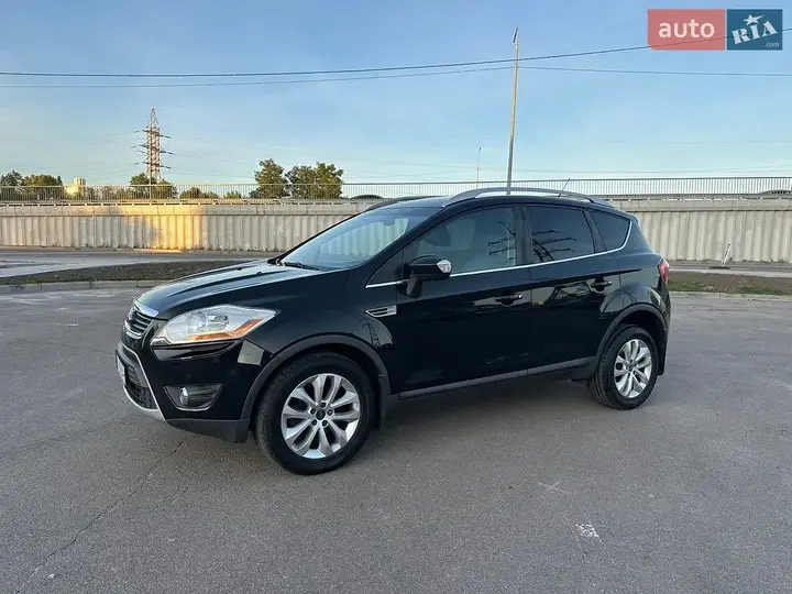 Ford Kuga 2011 photo 2