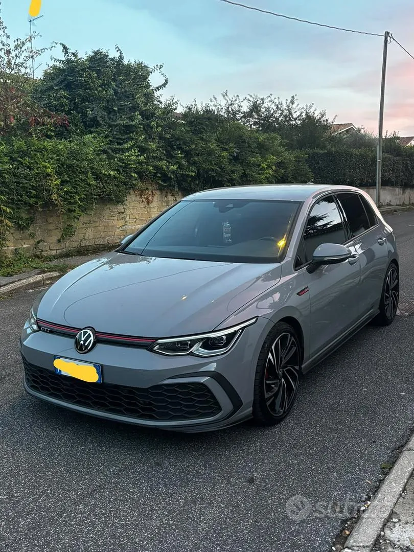 Volkswagen Golf 2022 photo 2