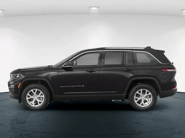 Jeep Grand Cherokee 2024 photo 3