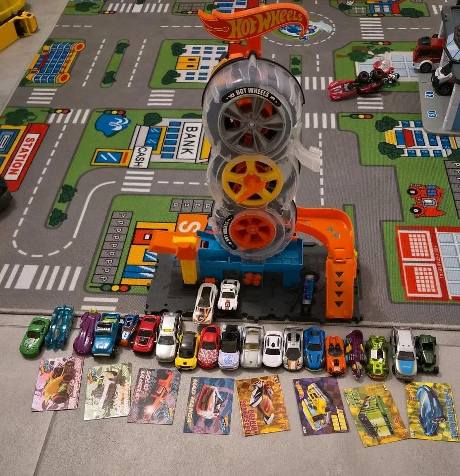 Hot Wheels Garage Und Autos