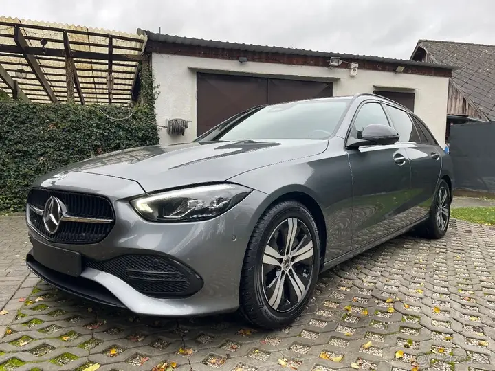 Mercedes-Benz C 200D 2024 photo 2