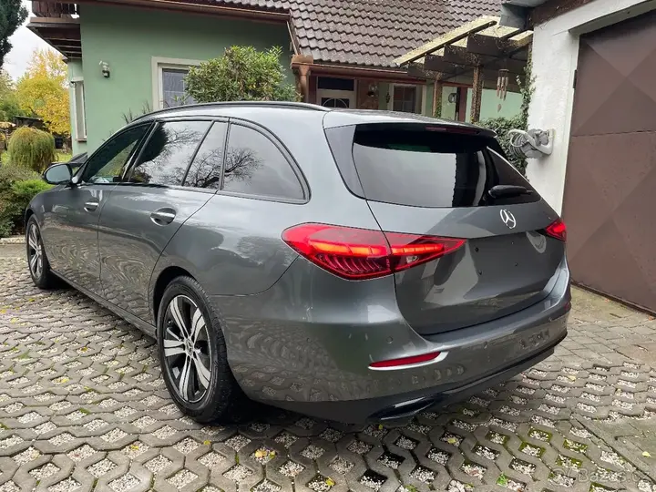 Mercedes-Benz C 200D 2024 photo 5
