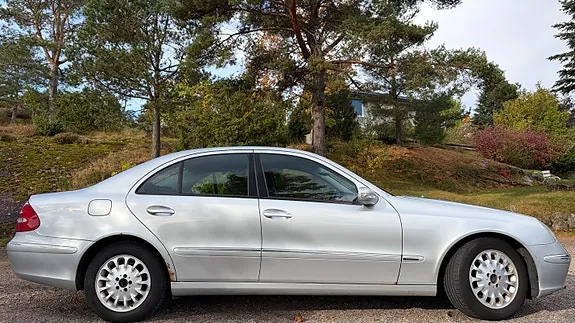 Mercedes-Benz E200 D 2006 photo 3