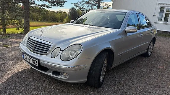 Mercedes-Benz E200 D