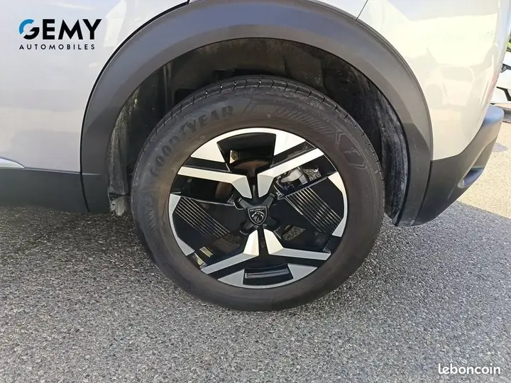 Peugeot 2008 2025 photo 4