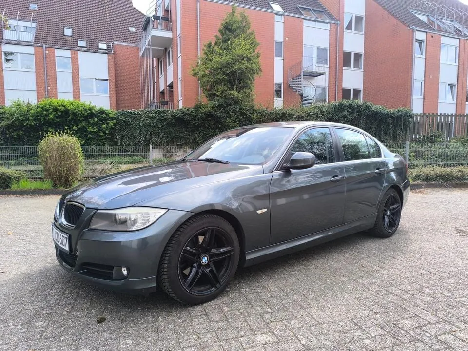 BMW 318I E90