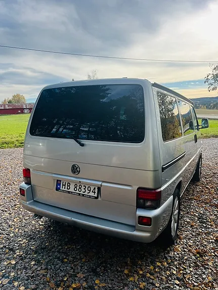 Volkswagen Multivan 2001 photo 2