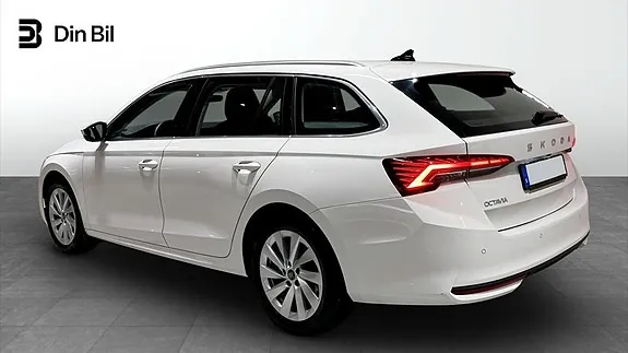 Skoda Octavia 2025 photo 4