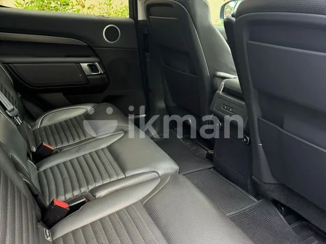 Land Rover Discovery 2019 photo 4