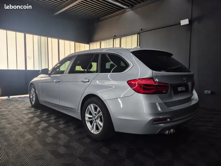 BMW 3 Series 2018 photo 5