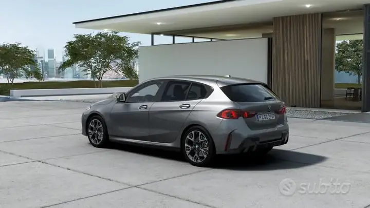 BMW 1 Series 2026 photo 2