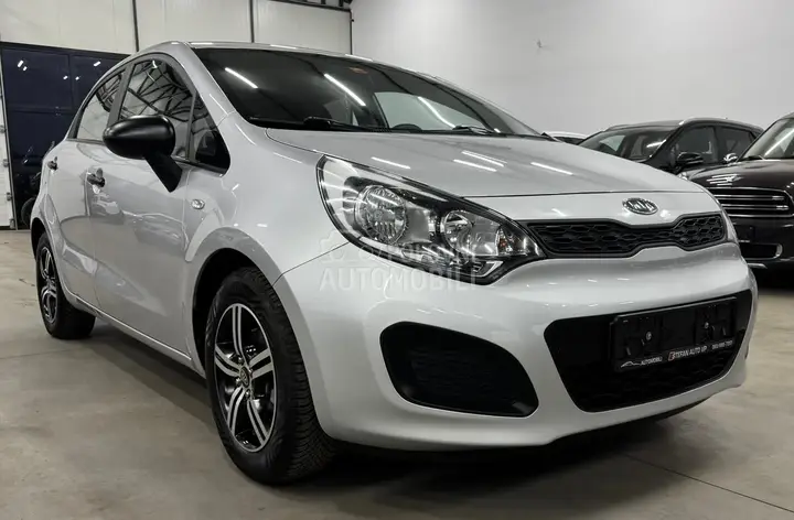 Kia Rio 2012 photo 4
