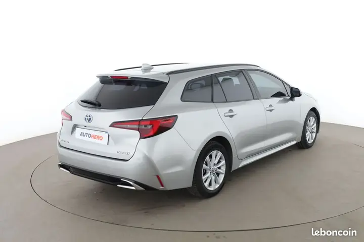 Toyota Corolla 2024 photo 3