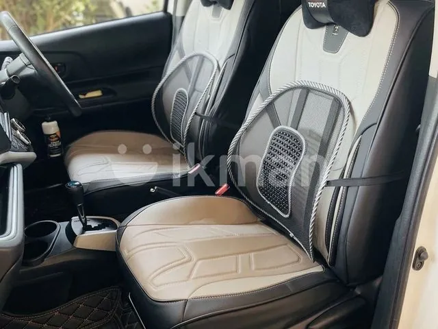 Toyota Aqua 2013 photo 3