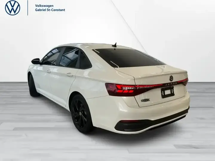 Volkswagen Jetta 2025 photo 3
