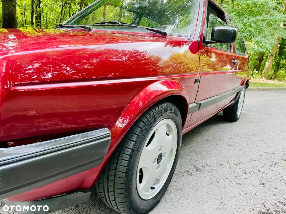 Volkswagen Golf 1985 photo 3