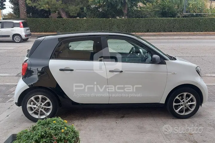 Smart Forfour 2019 photo 4