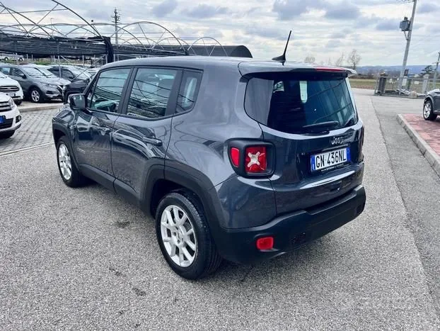 Jeep Renegade 2023 photo 4