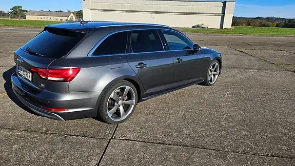 Audi A4 2016 photo 5
